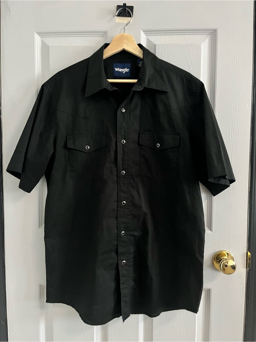 WRANGLER // Black Snap Button Short Sleeve Western Shirt // Size M